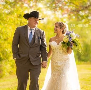 Meet your Posher, Yesenia